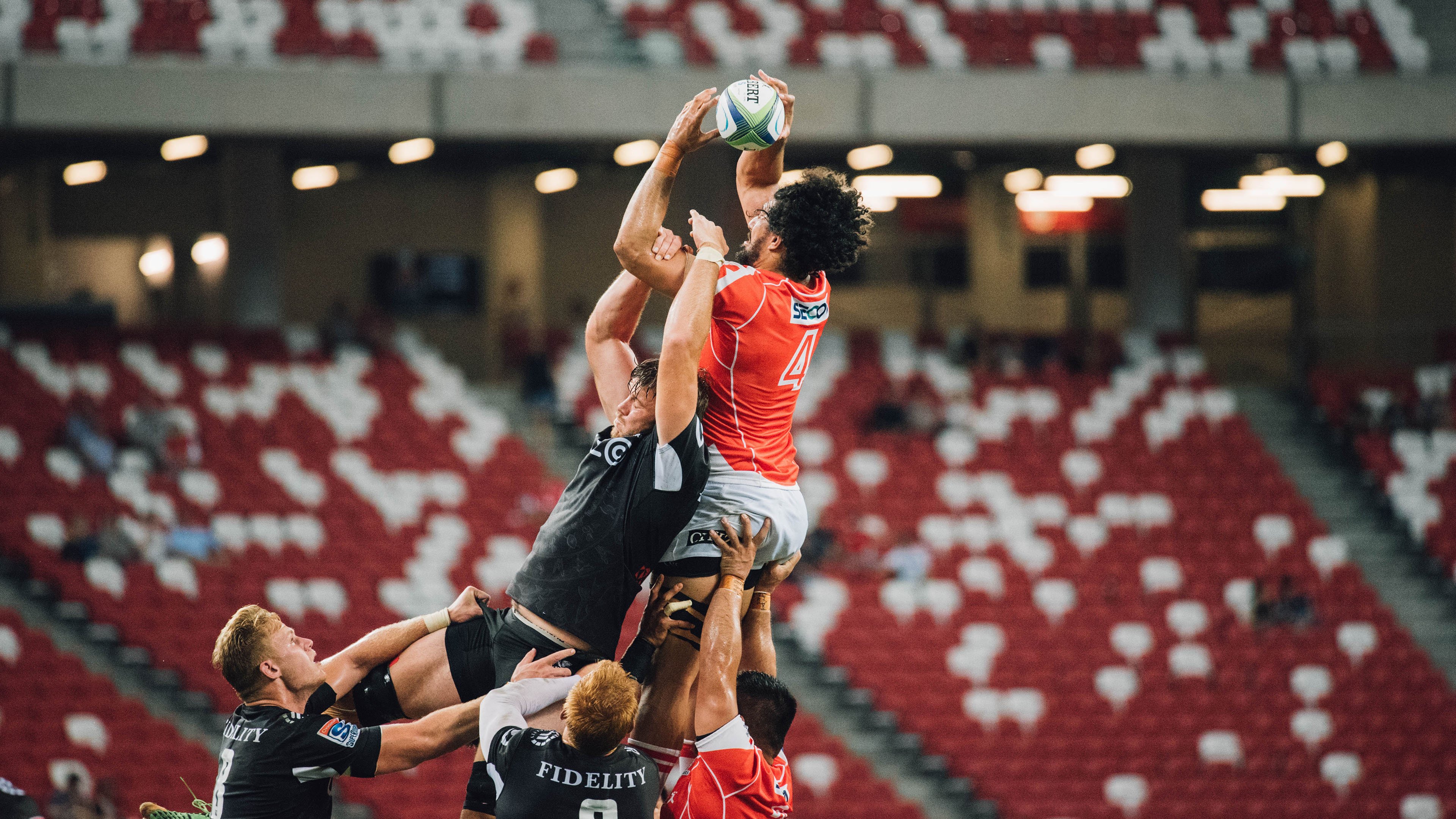 教练组宣布赛后战术调整计划，教练把比赛的规则又详细的说了一遍